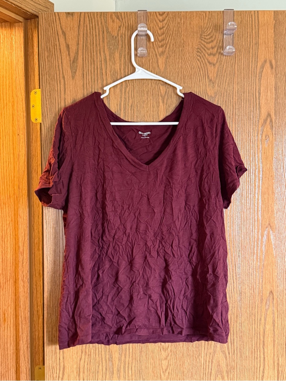 Old Navy Women's Short Sleeve V-Neck Top — Burgundy